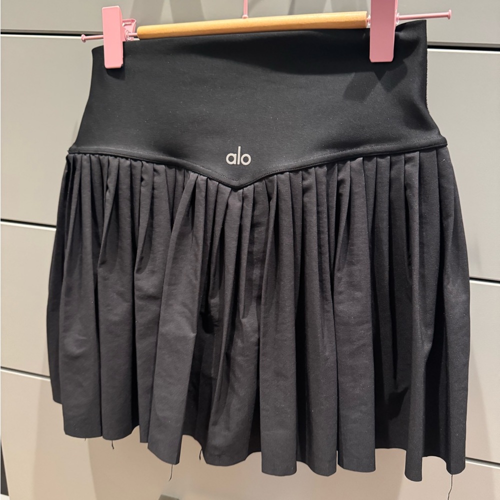 ALO Yoga grand slam mini skirt
